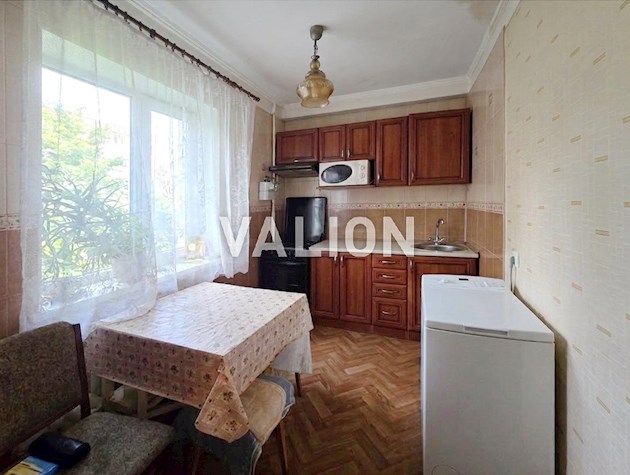 Продажа 3-комнатной квартиры, бульвар Жюля Верна, 4в( Ромена Ролана) Святошинский район