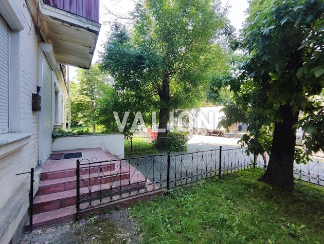 Продам 2 комнатную квартиру 65м2 ул. Мациевича 24/1.пл Севастопольская.