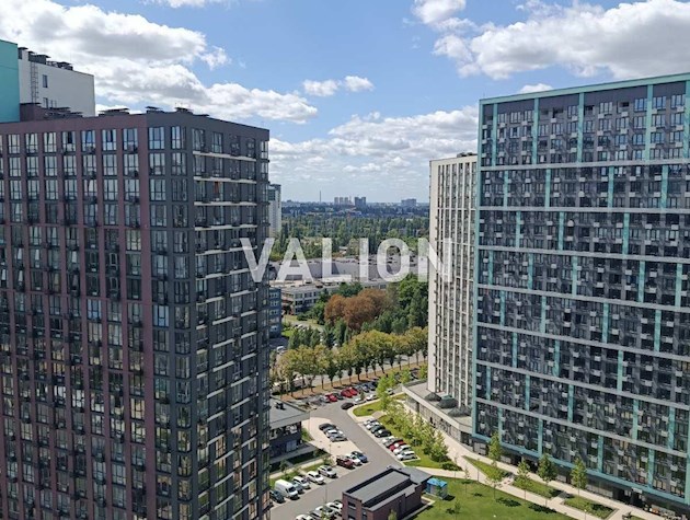 Продам 1 квартиру ЖК Диброва парк