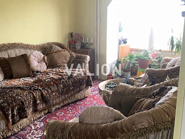 Продам 2 комнатную квартиру Чоколовский бульв. 19