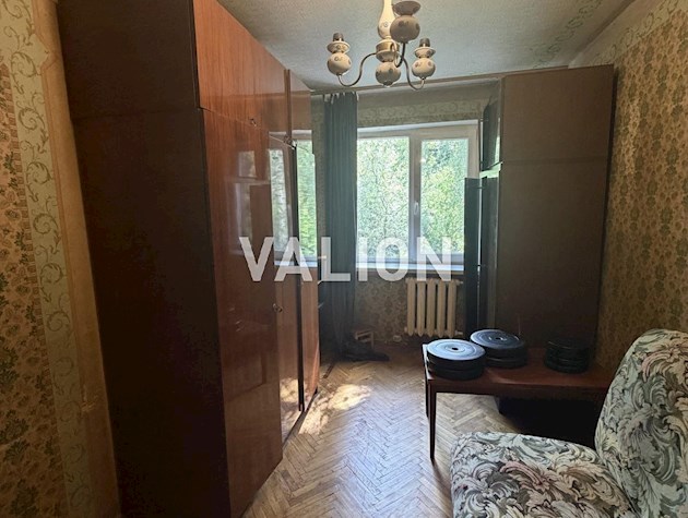 Продам 2-комнатную квартиру бульвар Леси Украинки 14а.