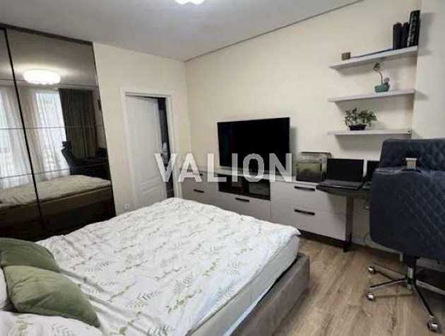 Продажа 2-к квартиры просп. Берестейский 67а