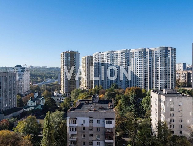 Продажа 1-комнатной квартиры с ремонтом в ЖК Soho Residence, ул. Демеевская, 13