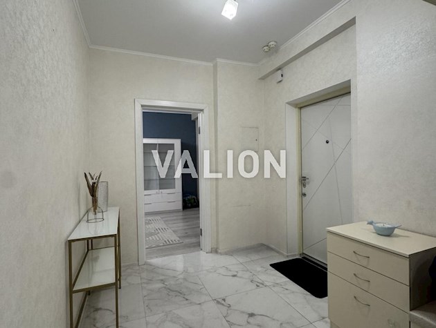 Продажа 2-к квартиры просп. Европейского Союза, 45а