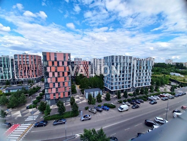 Продается трехкомнатная квартира с террасой, ЖК «Республика», бульвар Тадея Рыльского, 4