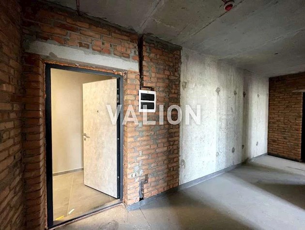 Продажа 2-к квартира ул. Вышгородская 45