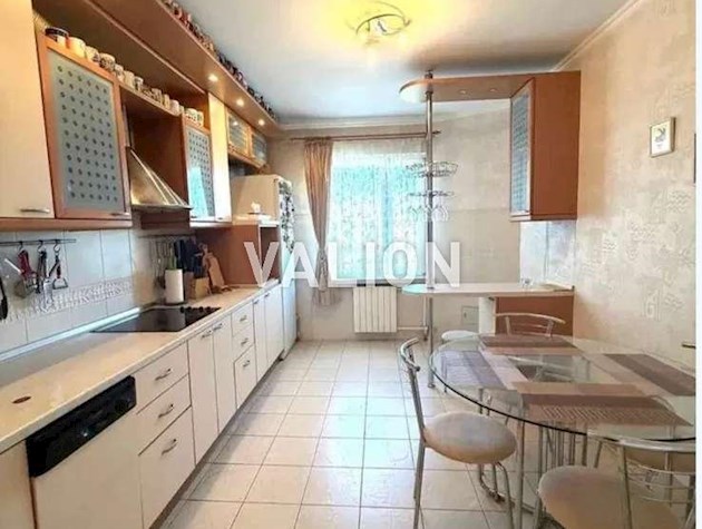 Продажа 3-к квартиры вул. Миколи Бажана 36. М. Харьковская.