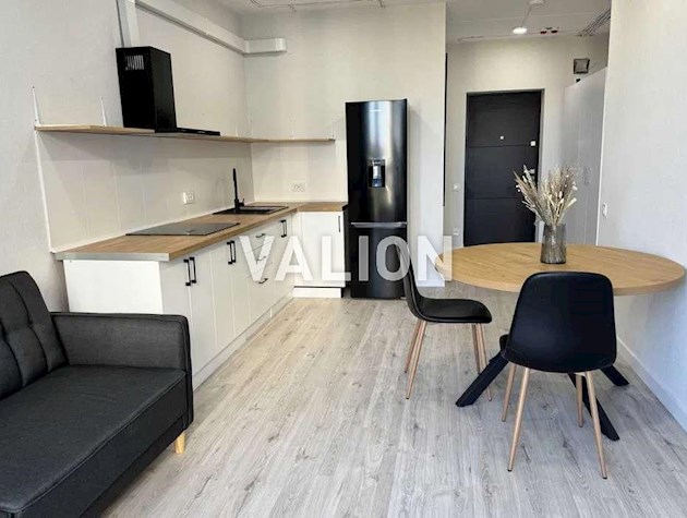 Продается современная квартира в ЖК Диброва Парк: 1-комнатная, 42 м², 9 этаж