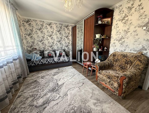 Продажа 1-комнатной квартиры на Осокорках, вул. Руденко, 10в