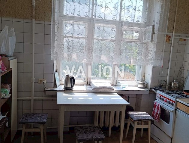 Продаж 2-кімнатної квартири, сталінка, бульвар Міхновського, 7 (Дружба народів)
