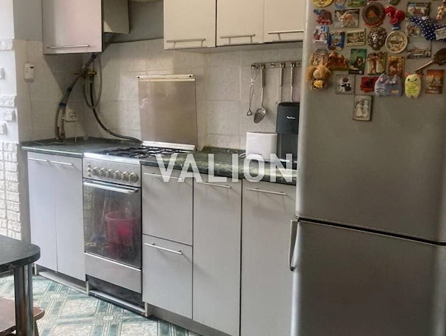 Продам 2-комнатную квартиру в Центре ул. Богдана Хмельницкого 78