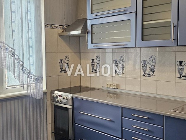 Продаж 1 кімнатної квартири, за адресою: вул. Заболотного, 32