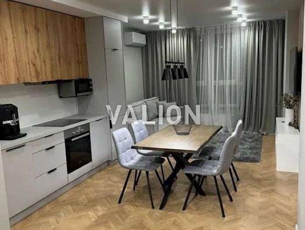 Продажа 3-к квартиры ул. Михаила Максимовича 32а