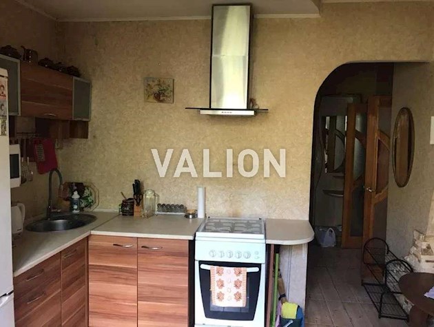 Продажа 1 комнатной квартиры по ул Черных Запорожцев, 14/3 Воскресенка Днепровский.