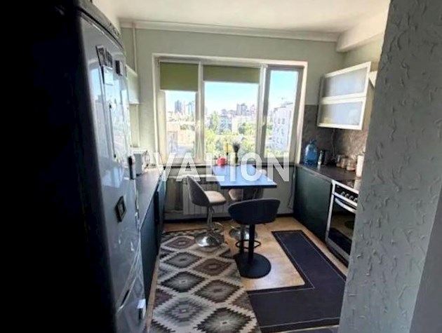 Продаж 2к квартири, Печерський район, вул. Панаса Мирного 11
