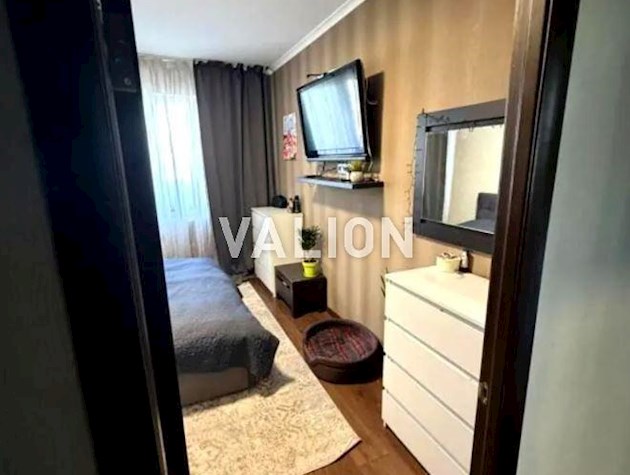 Продаж 2к квартири, Печерський район, вул. Панаса Мирного 11