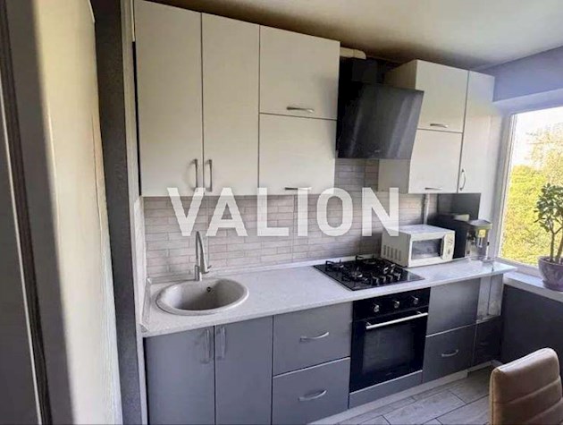 Продаж 3-к квартири вул. Каунаська 12/2