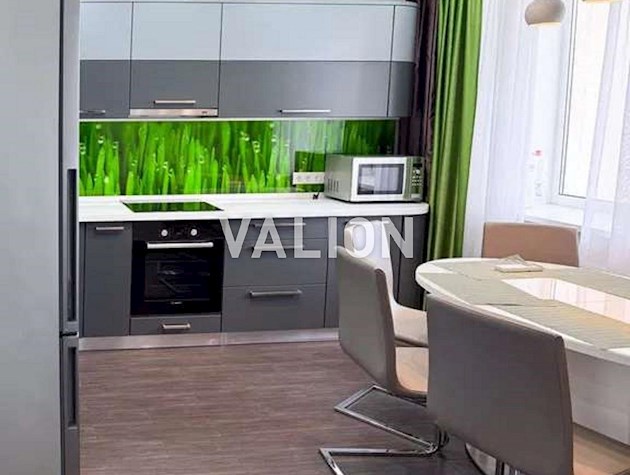 Продаж 3-к квартири вул. Гарматна 38а