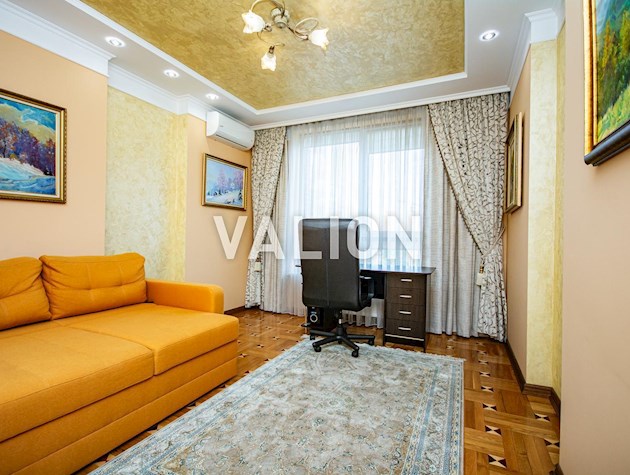 Без % Продажа трехкомнатной квартиры ул. Соломенская 20в, Соломенский район.
