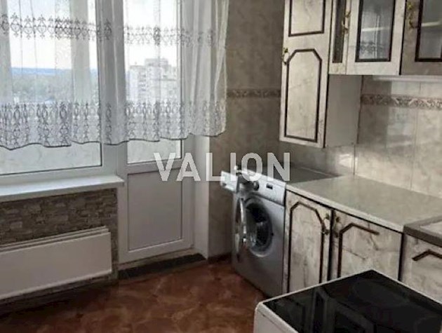 Продажа 2-к квартиры ул. Каштановая 4