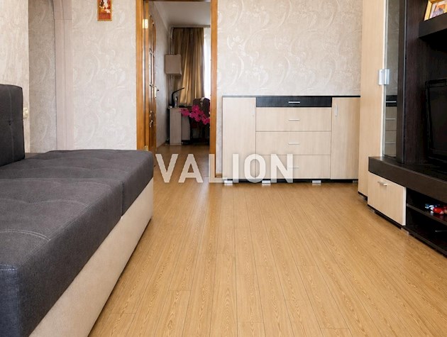 Продажа 3 комн. квартиры, Дарницкая площадь, Харьковское шоссе, 2