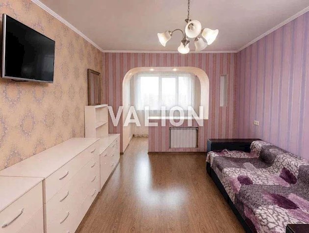 Продаж 1-к квартири вул. Академіка Заболотного 126/1