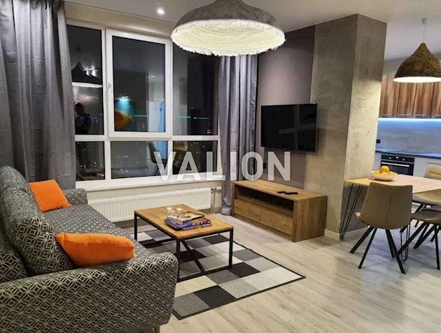 Продаж 1к квартири-студії 52 м² з ремонтом | вул. Липківського, 33а ЖК Адамант