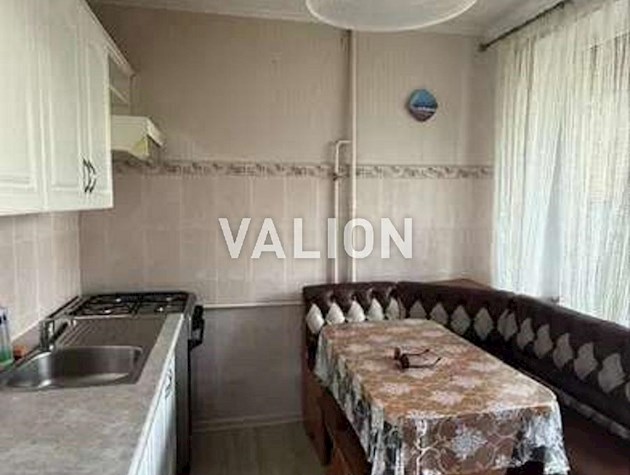 Продам 1-комнатную квартиру по ул. Энтузиастов, 9 (Русановка), рядом Днепр и Днепровский канал, метро Левобережная