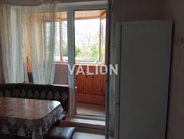 Продам 1-комнатную квартиру по ул. Энтузиастов, 9 (Русановка), рядом Днепр и Днепровский канал, метро Левобережная