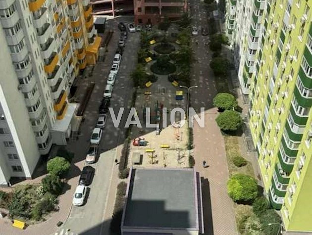 Продаж 2-кімнатної квартири біля метро «Васильківська» ЖК «Амурський»