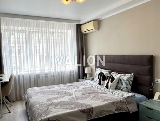 Продам 2-комнатную квартиру. 45м2. Газ. ул. Семьи Идзиковских 2.