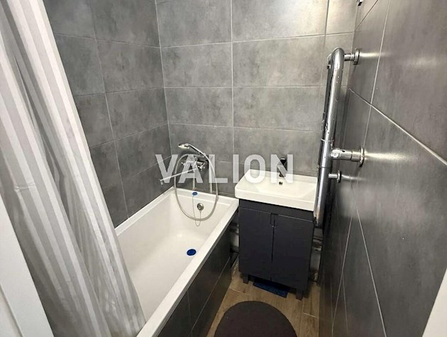 Продаж 3-к квартири вул. Миропільська 3