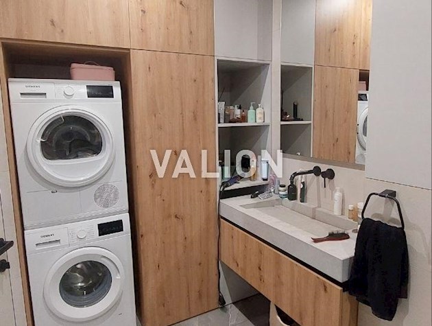 Продаж світлої, затишної 3К квартири з авторським ремонтом по вул. Шолуденка 30, ЖК “Старт”