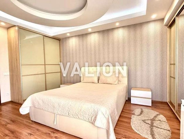 Продаж 2-к квартири вул. Юрія Литвинського 64