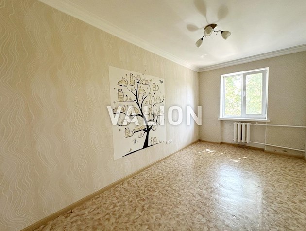 Продажа 2к квартиры Авиаконструктора Антонова 8, Соломенский район