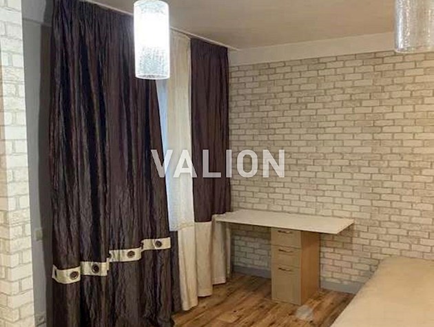 Продам 1 комн. Оболонский 14 е . Метро Минская