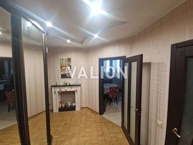 Продаж 2-к квартири вул. Бориспільська 6