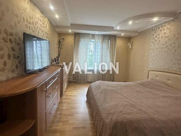 Продам 3 комн. ул. Милославская 47 А.Троещина.
