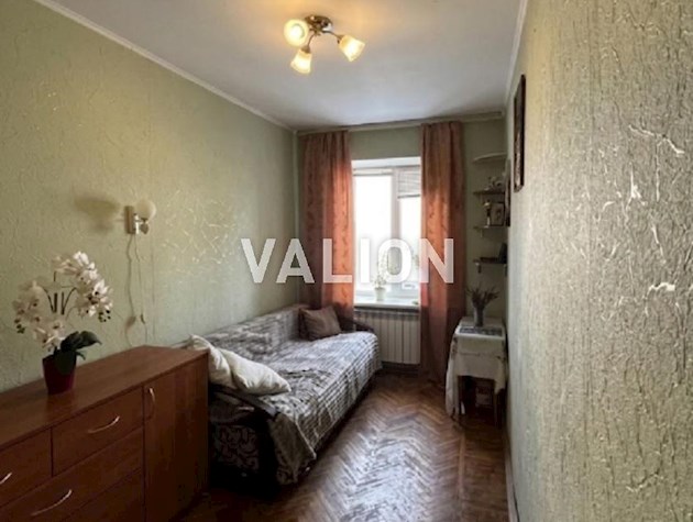 Продам 3-х комнатную квартиру. 54м2. Газ. ул. Семьи Идзиковских 23.
