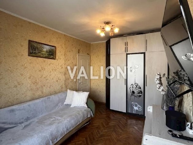 Продам 3-х комнатную квартиру. 54м2. Газ. ул. Семьи Идзиковских 23.