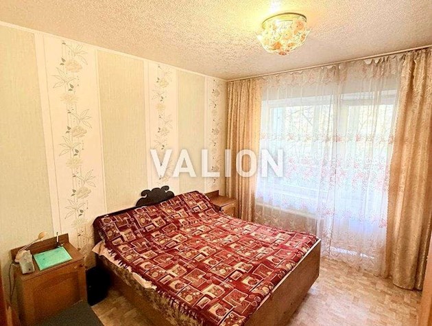 Продаж 3-к квартири вул. Екстер Олександри 14