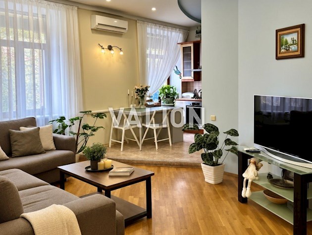 Без % продаётся 3-комнатная квартира, Печерск, пер. Евгения Гуцала, 3, 5/6 этаж | 72,7 м², 3 минуты до метро «Печерская»