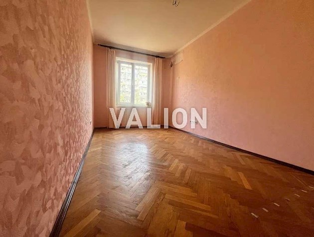 Продаж 2-к квартири вул. Володимира Івасюка 9