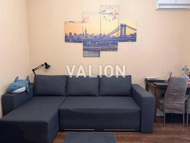 Продам 2 комнатную квартиру 52.4 м² Рудницкого 8д