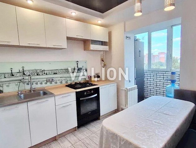 Продажа 3к квартиры 67 кв.м по ул. Академика Ефремова ( Уборевича) 7, метро Акдемгородок