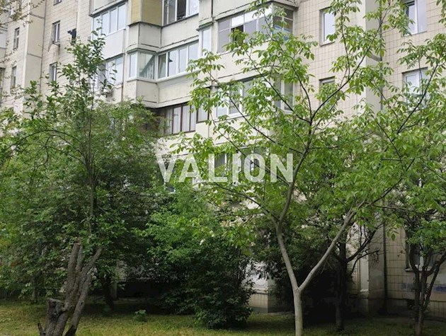 Продажа 3к квартиры 67 кв.м по ул. Академика Ефремова ( Уборевича) 7, метро Акдемгородок