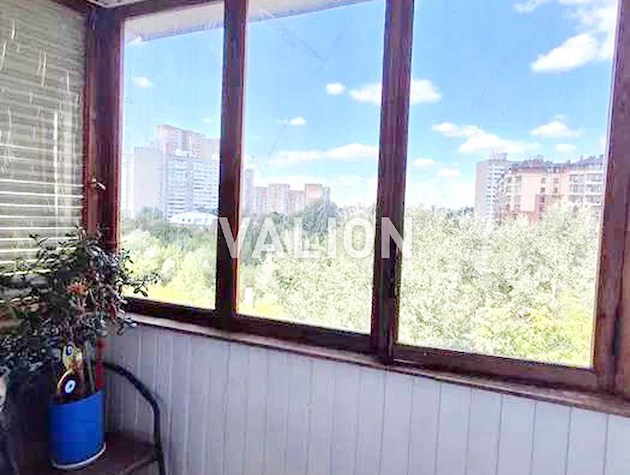 Продажа 3к квартиры 67 кв.м по ул. Академика Ефремова ( Уборевича) 7, метро Акдемгородок