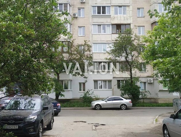 Продажа 3к квартиры 67 кв.м по ул. Академика Ефремова ( Уборевича) 7, метро Акдемгородок