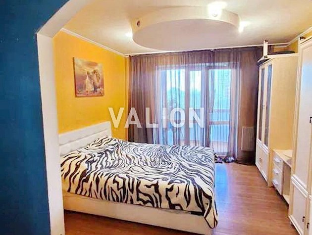 Продажа 3к квартиры 67 кв.м по ул. Академика Ефремова ( Уборевича) 7, метро Акдемгородок