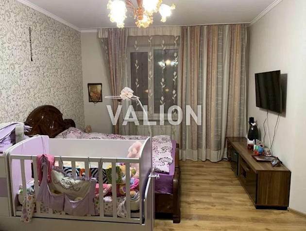 Продам 2 комн. ул. Иорданская 1, метро Оболонь.